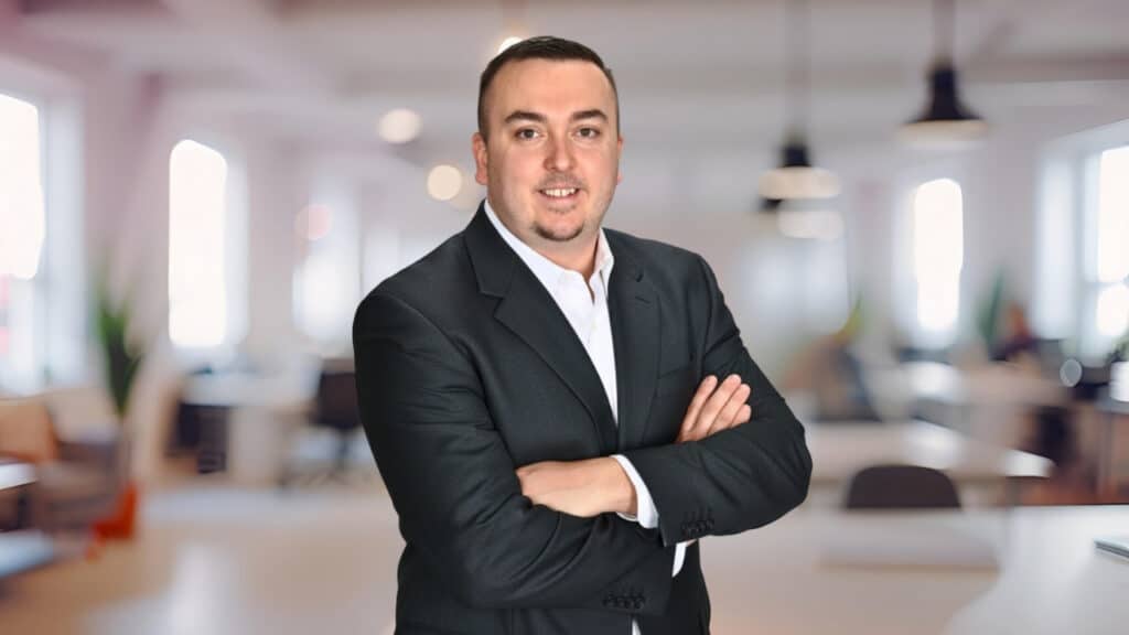 Headshot of Billy Rabbitt, professional real estate broker and realtor.